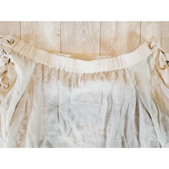 Thalia Soda 3/4 Sleeve Top Blouse Size L Iff Shoulder Lattice Sleeve Lined NWT - Picture 7 of 8